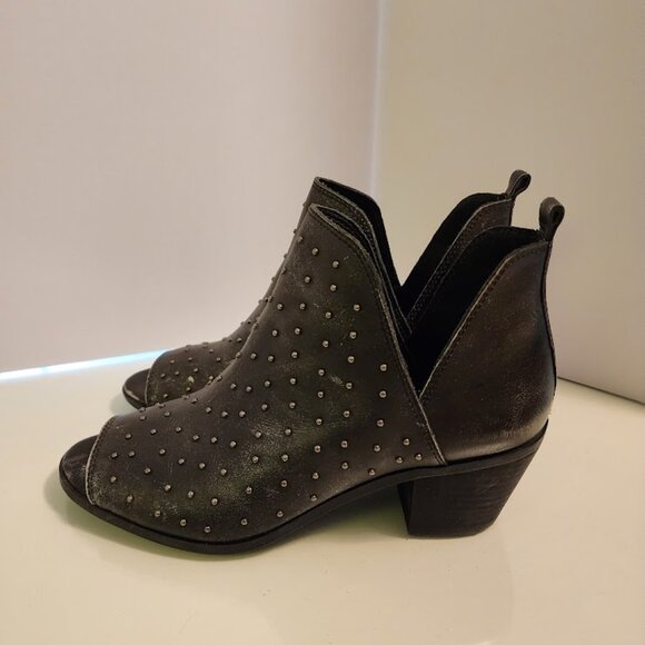 Brand new! Lucky Brand Black and Silver Ankle Booties - Picture 5 of 6